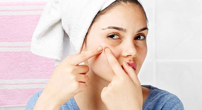 Ga op pad accessoires uitbarsting Wat kan je doen tegen acne, zwarte puntjes en puistjes? | Garnier